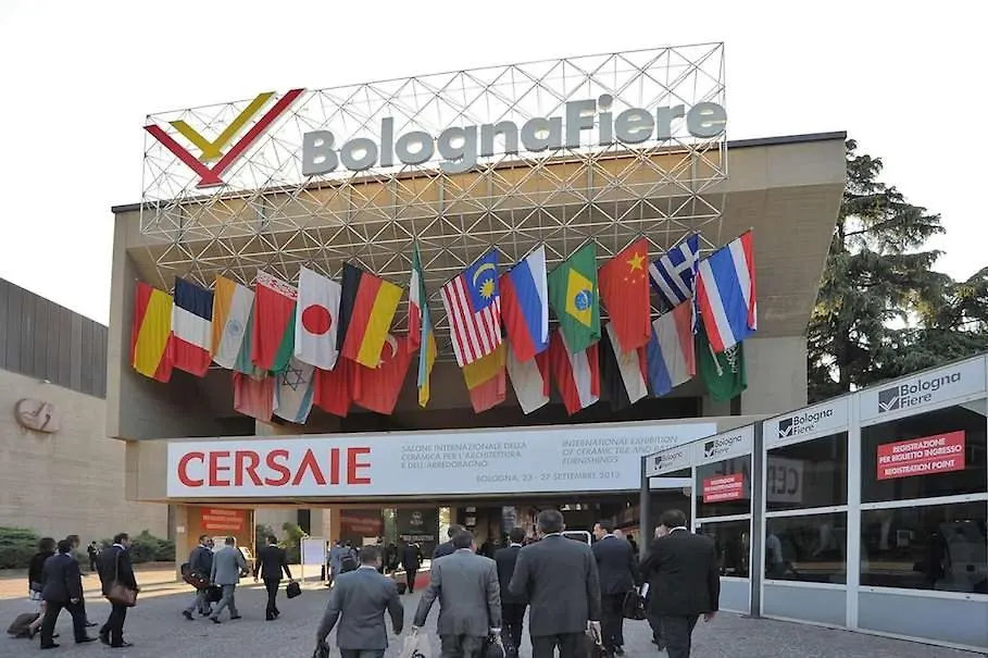Appartamento Fiorilli House - Fair District - Gratis Private Parking Bologna