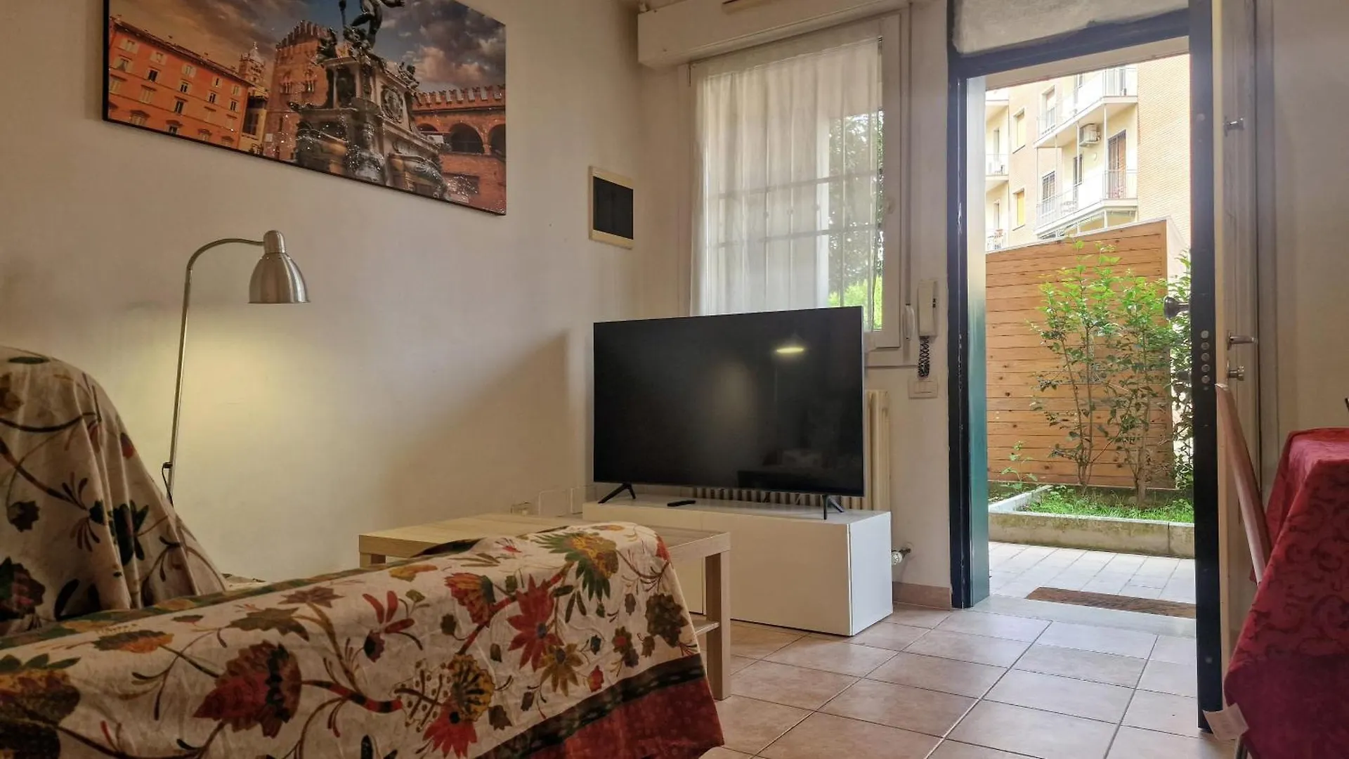 Contatti di Fiorilli House - Fair District - Gratis Private Parking